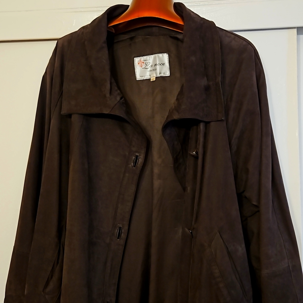La Noce Vera Pelle suede coat, brown, size 42 (Italy) / 6-8 (US)
